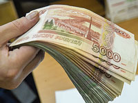 Десятки миллионов рублей выплатят пострадавшим от тайфуна свердловчанам